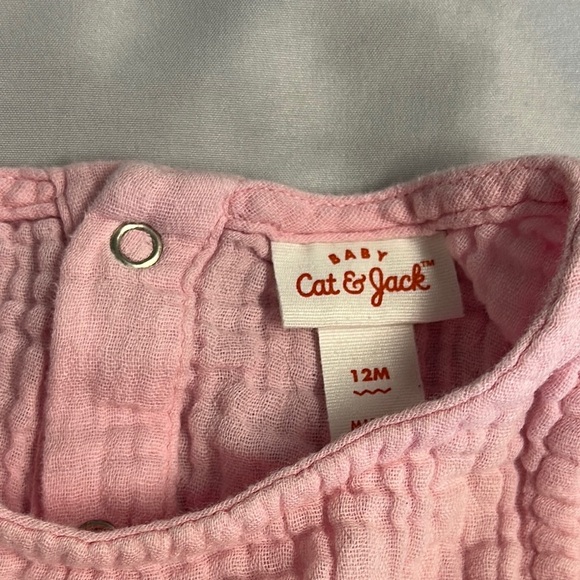 Cat & Jack - Soft Pink Baby Romper Outfit - Picture 2 of 3